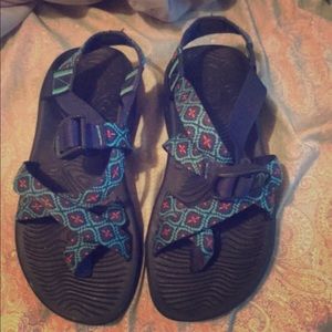 Woman’s size 7 chacos